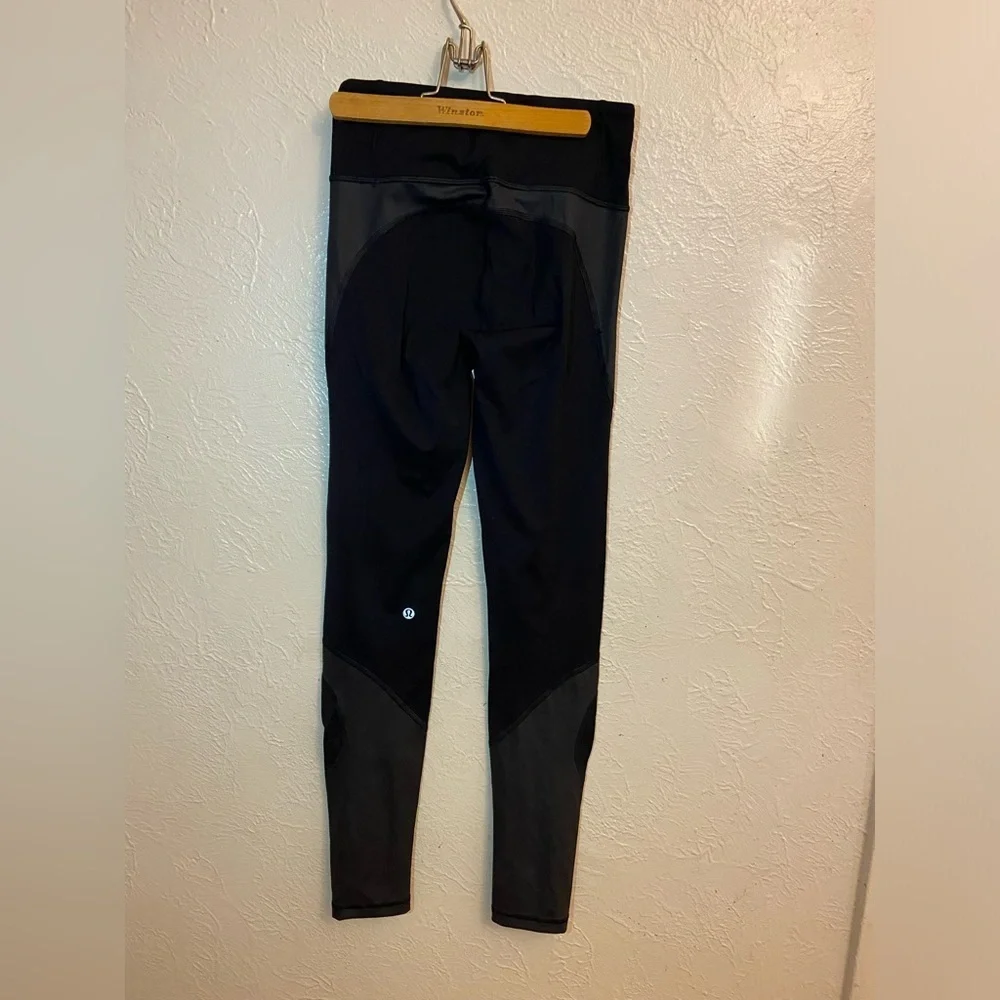 Lululemon legging - Picture 8 of 9